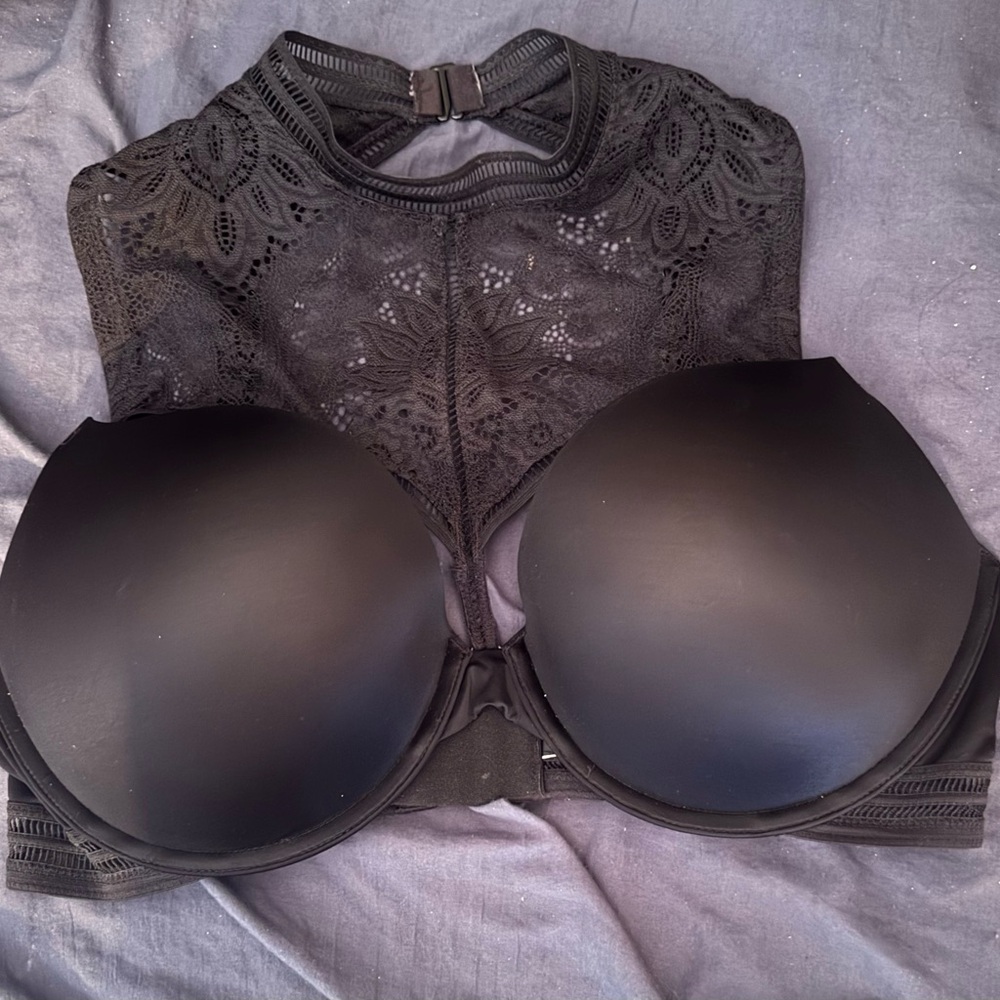 Victoria's Secret Elegant Black Lace Bra